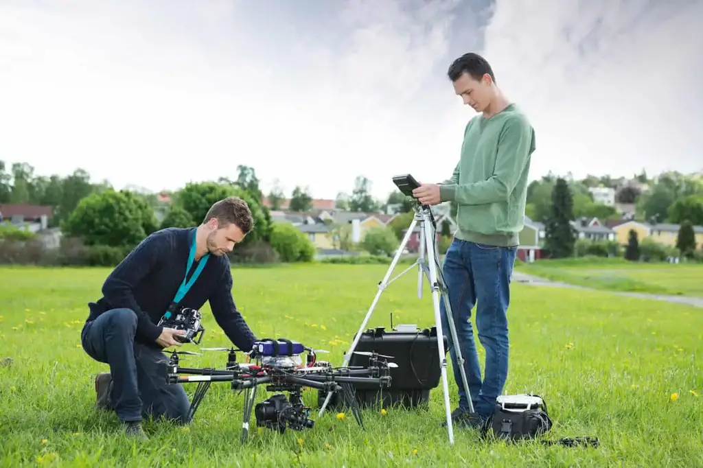 how-to-sell-drone-photography-scaled